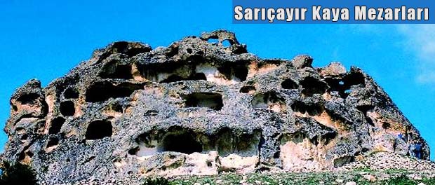 Sarıçayır Kaya Mezarları - Türkiye'de Gezilecek Yerler